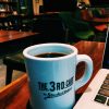 The 3rd Cafe品川シーズンテラス店は、美味しいコーヒーと電源席・Wi-Fiも揃っている、品川随一のお店です